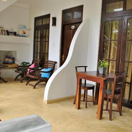 Sleepy Head Guesthouse Unawatuna Luaran gambar