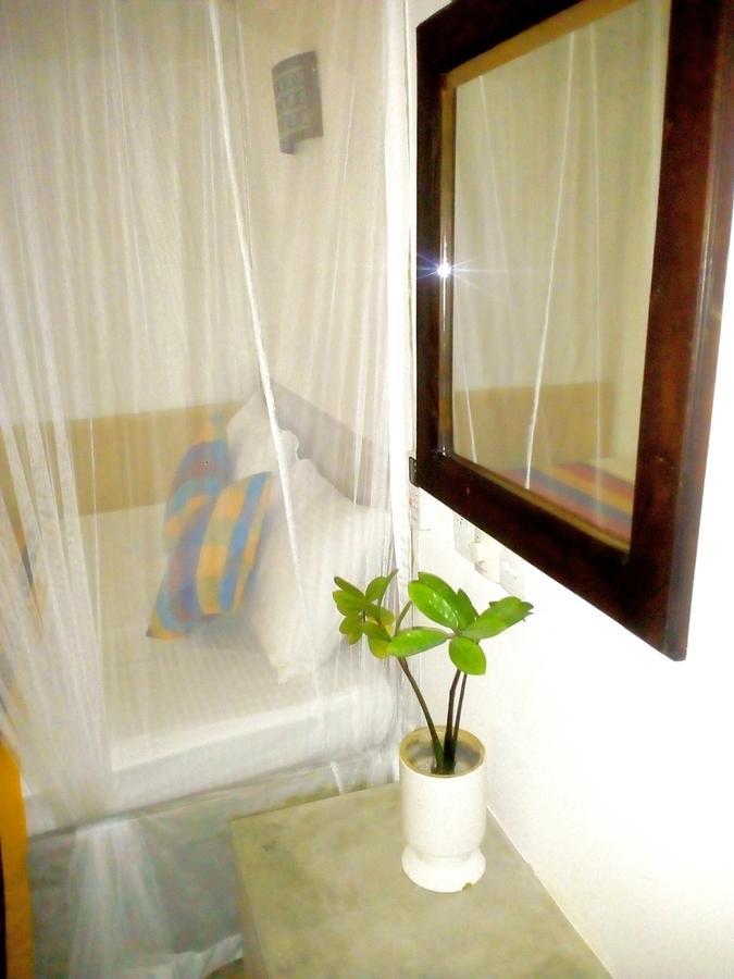 Sleepy Head Guesthouse Unawatuna Luaran gambar