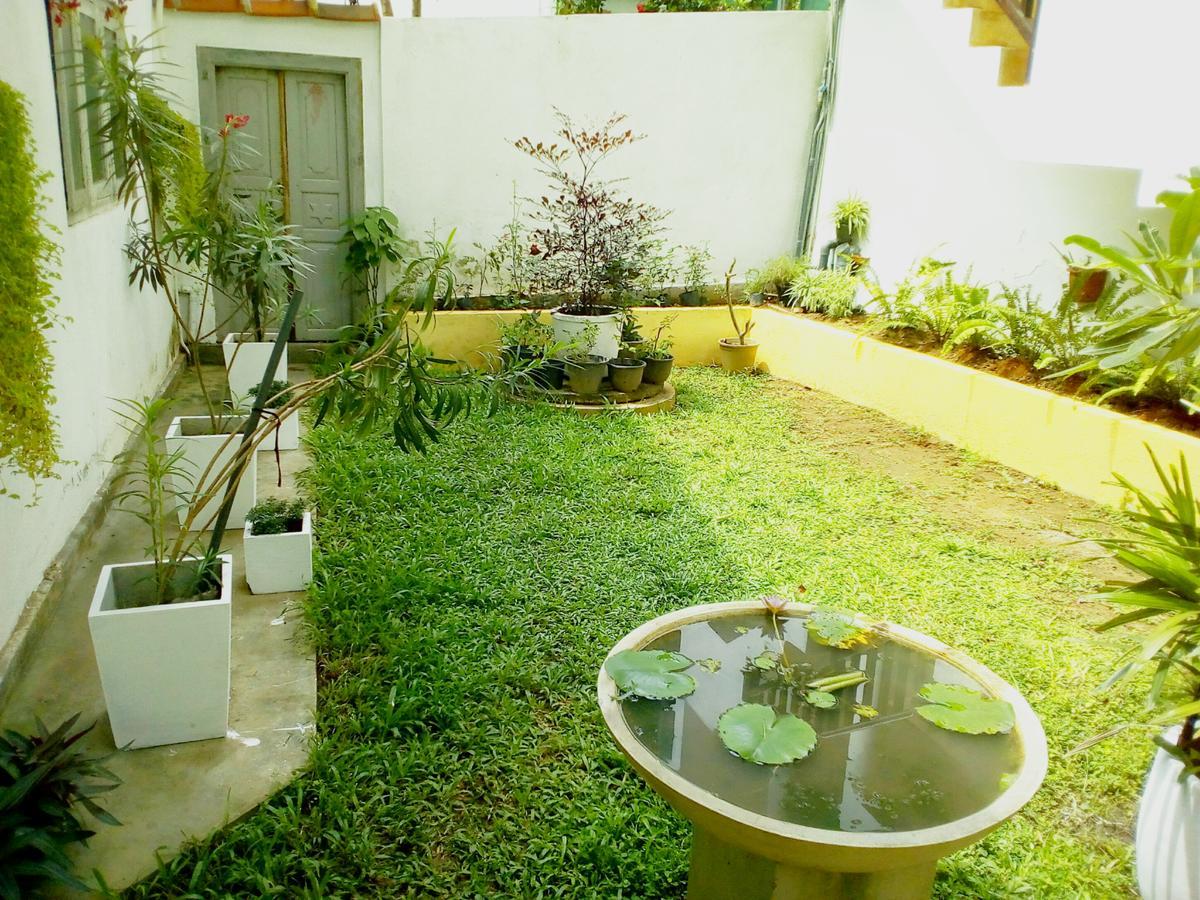Sleepy Head Guesthouse Unawatuna Luaran gambar